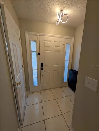 $2,100 | 4630 Ashburn Square Drive, Tampa, FL 33610