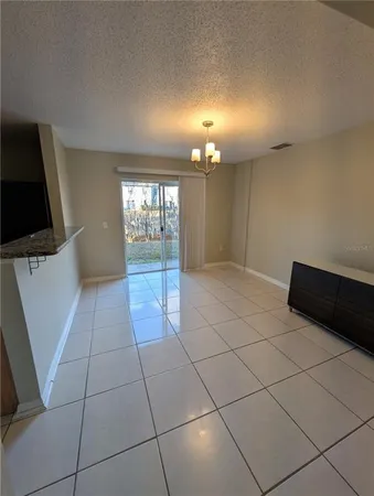 $2,100 | 4630 Ashburn Square Drive, Tampa, FL 33610