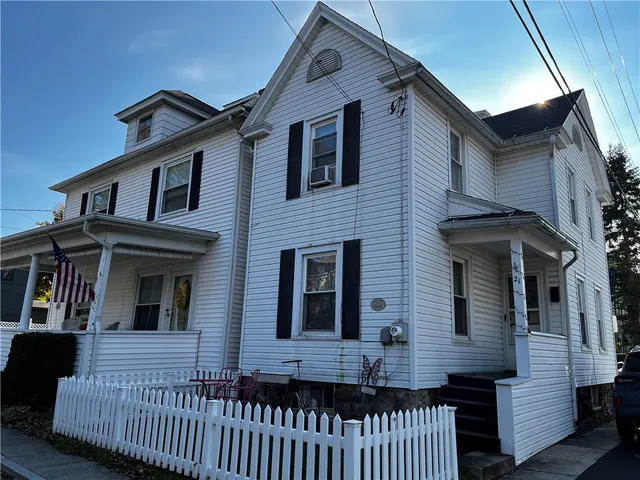 $129,900 | 21 Park Avenue, Geneva City, NY 14456