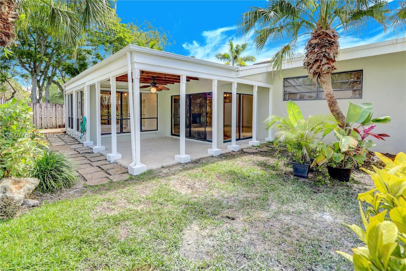 9103 Southwest 78th Place Miami, FL 33156 - Photo 13 of 18