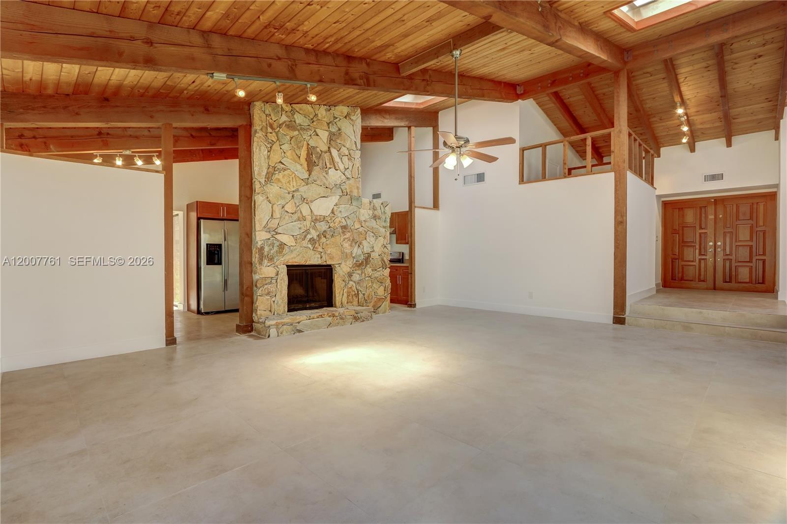 9103 Southwest 78th Place Miami, FL 33156 - Photo 4 of 18