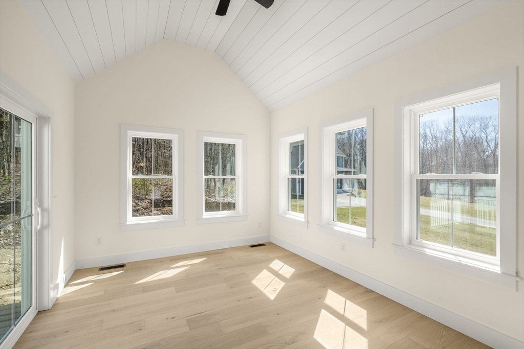 306 Fisher Road Holden, MA 01520 - Photo 11 of 33