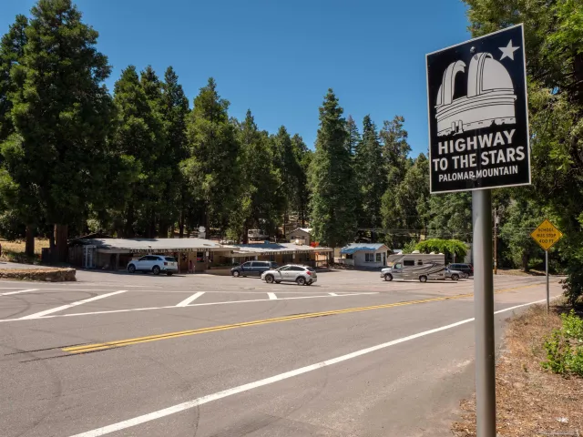 a view of a basketball court