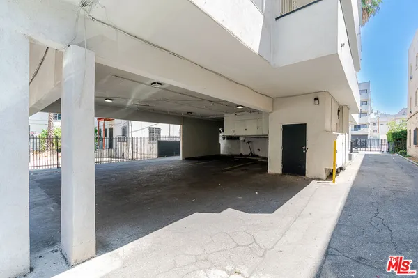 a view of a house with a garage