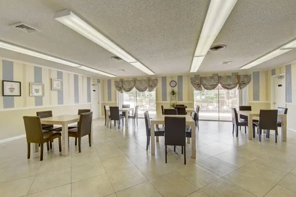 $1,250 | 21 Abbey Lane, Unit 104, Delray Beach, FL 33446