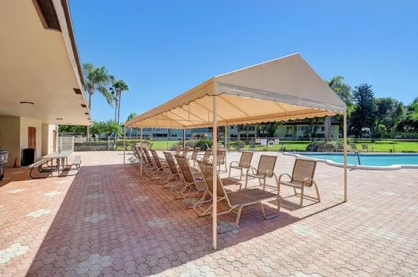 $1,250 | 21 Abbey Lane, Unit 104, Delray Beach, FL 33446