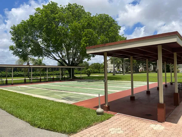 $1,250 | 21 Abbey Lane, Unit 104, Delray Beach, FL 33446