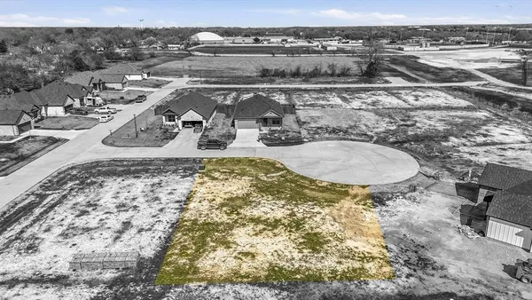 a view of a sky view