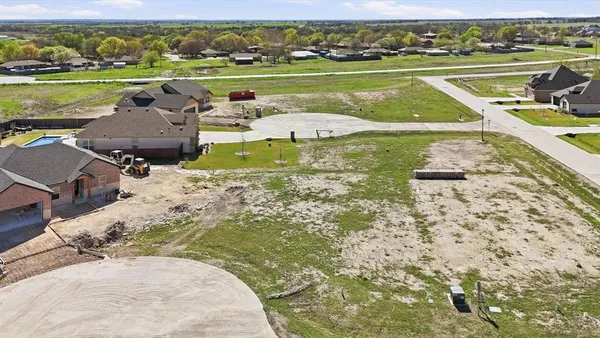 $65,000 | 406 Lora Sue Court, Italy, TX 76651