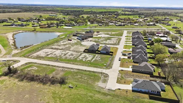 $65,000 | 406 Lora Sue Court, Italy, TX 76651