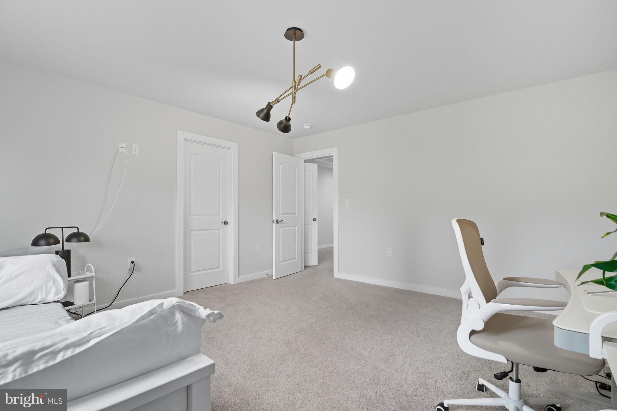 18518 Old Triangle Road Triangle, VA 22172 - Photo 26 of 39