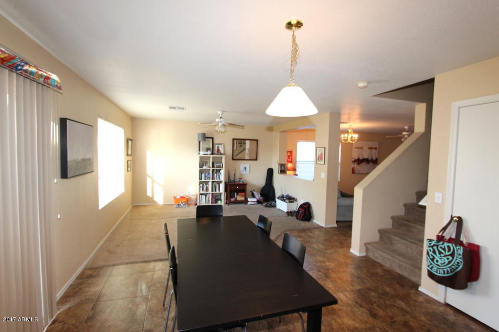 2536 West Romley Road Phoenix, AZ 85041 - Photo 7 of 16 Dinning Area