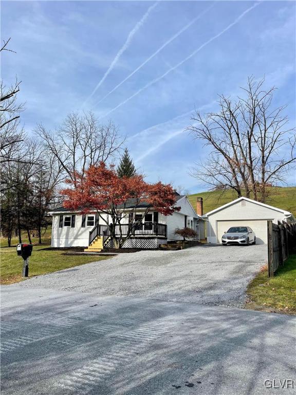 839 Creek Road Walnutport, PA 18088 - Photo 6 of 50 Gallery Image 6