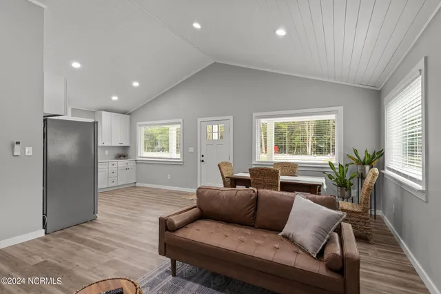 $240,000 | 165 Long Pond Loop, Swansboro, NC 28584