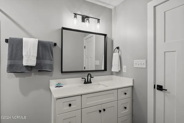 $240,000 | 165 Long Pond Loop, Swansboro, NC 28584