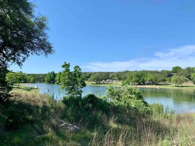 $2,800 | 10624 Lake Park Drive, Dripping Springs, TX 78620