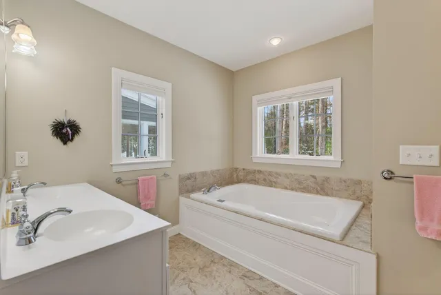 $1,485,000 | 7 Saddle Way, Kennebunkport, ME 04046