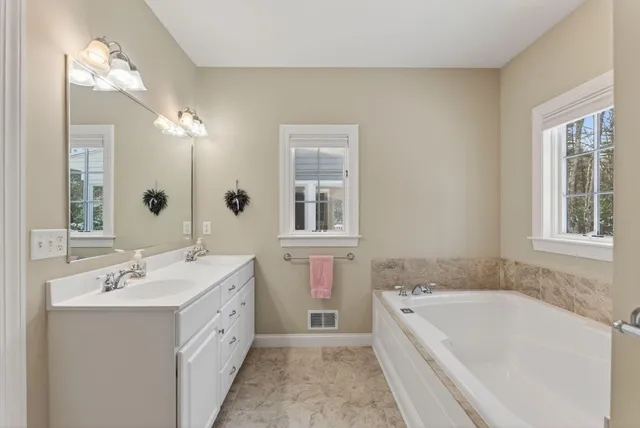 $1,485,000 | 7 Saddle Way, Kennebunkport, ME 04046