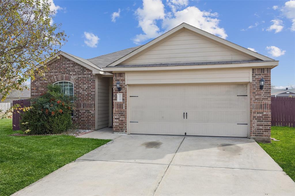 1020 Walnut Ridge Drive Hutchins, TX 75141 - Photo 2 of 28