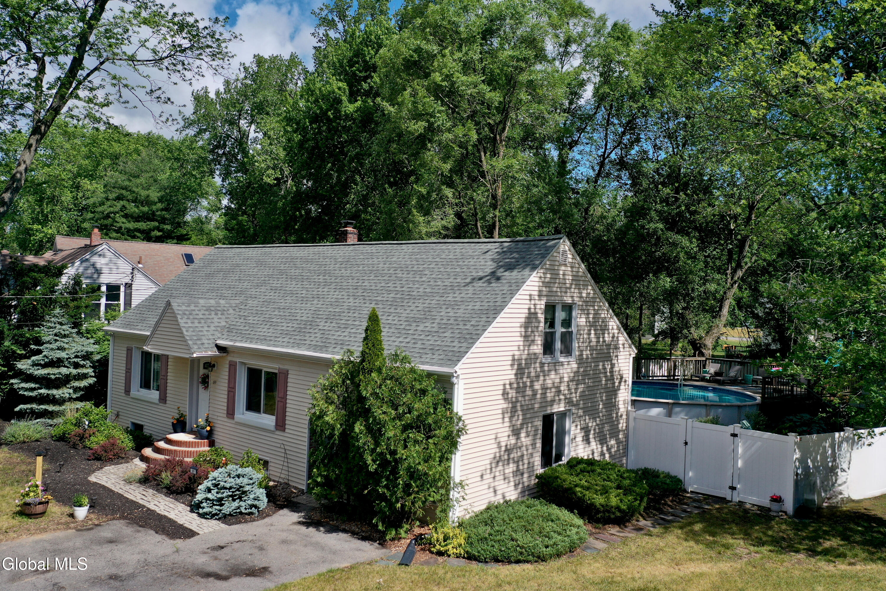 69 Gipp Road Albany, NY 12203 - Photo 44 of 54 6