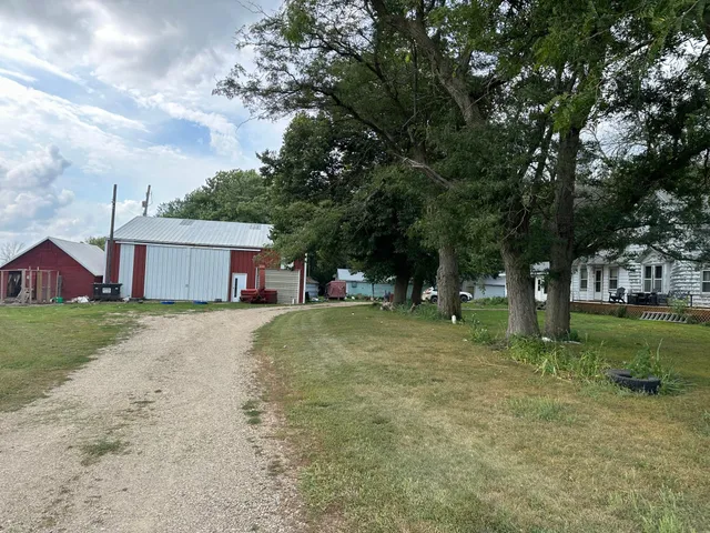 $337,500 | 28935 Paul Avenue, Worthington, MN 56187