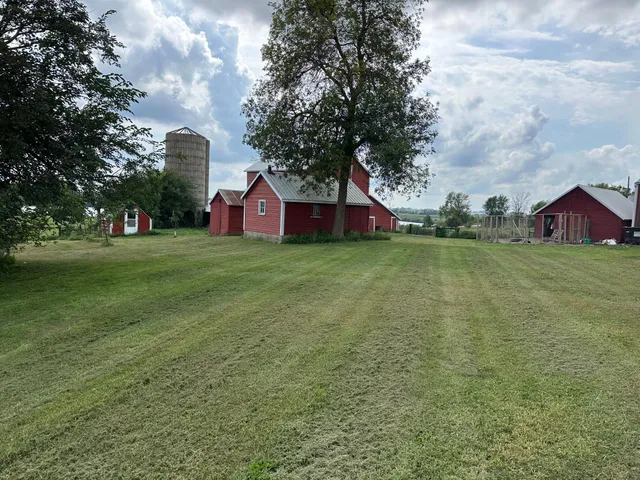 $337,500 | 28935 Paul Avenue, Worthington, MN 56187