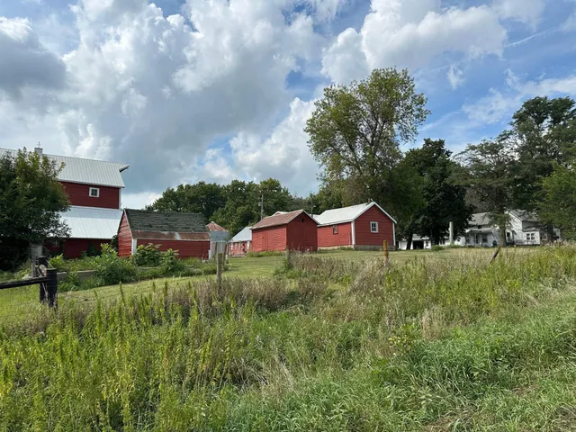 $337,500 | 28935 Paul Avenue, Worthington, MN 56187