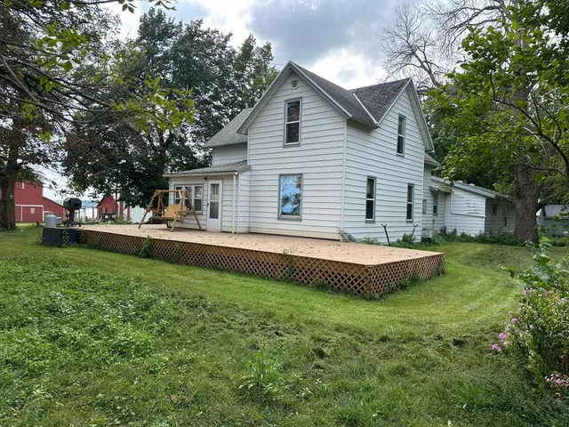 $337,500 | 28935 Paul Avenue, Worthington, MN 56187