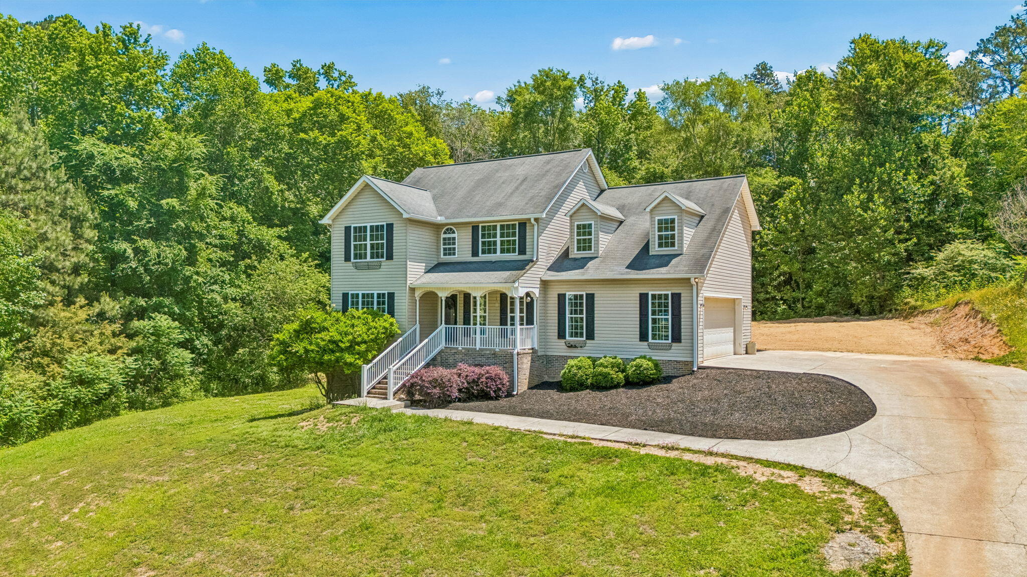 383 Bloomington Drive Dalton, GA 30721 - Photo 2 of 38 1-383 Bloomington Dr - 001