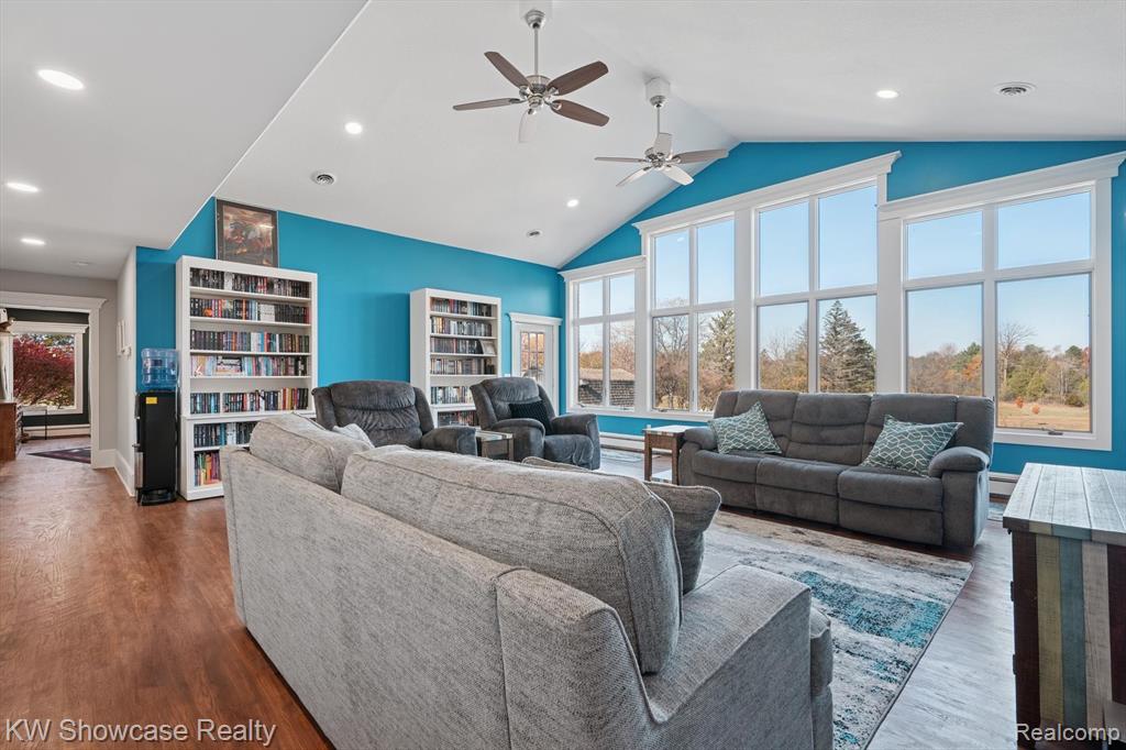 1112 West Cook Road Grand Blanc, MI 48439 - Photo 9 of 63 Gallery Image 9