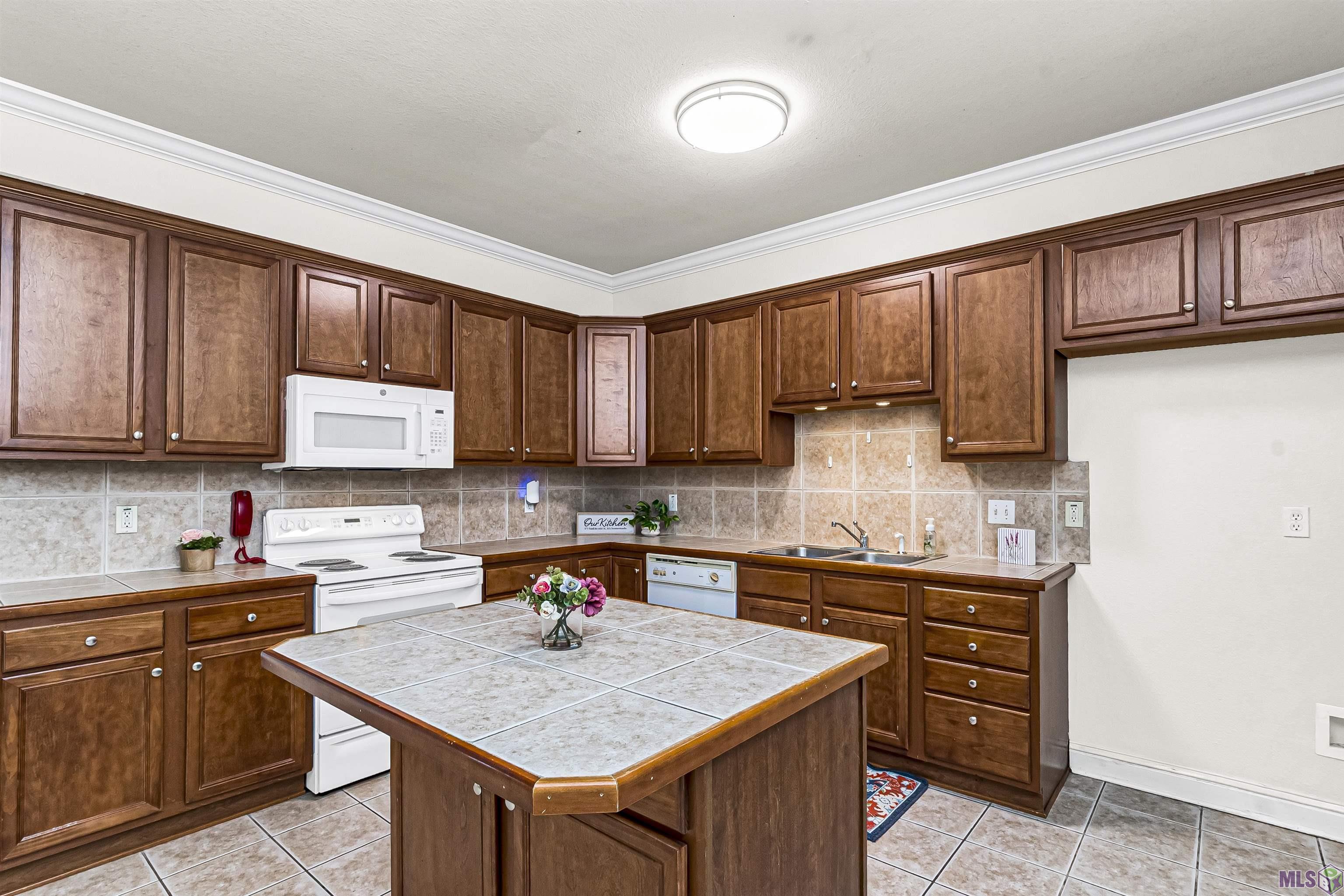 2932 Magazine Drive Baton Rouge, LA 70816 - Photo 10 of 23