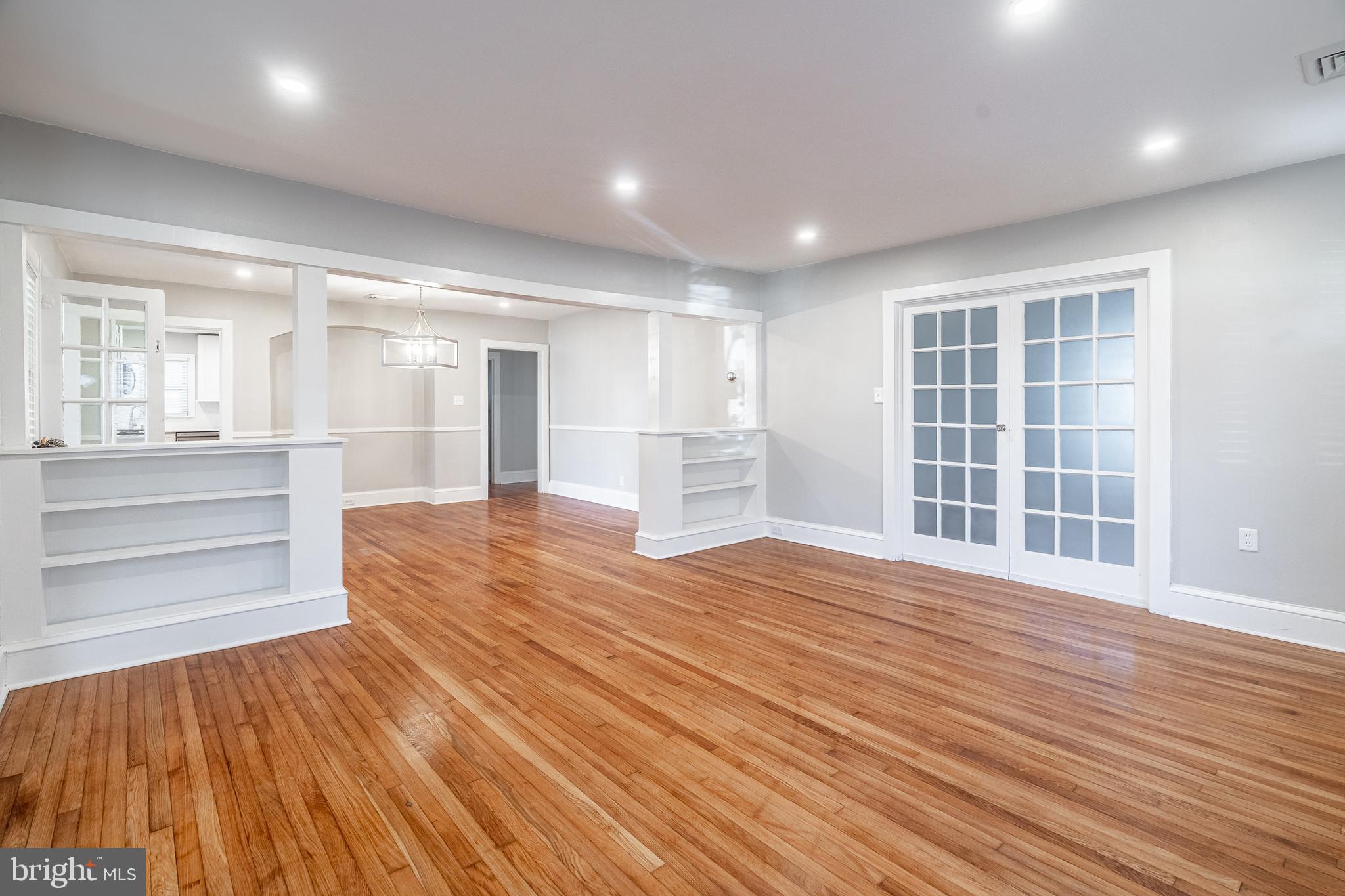 301 East Springfield Road Springfield, PA 19064 - Photo 3 of 33