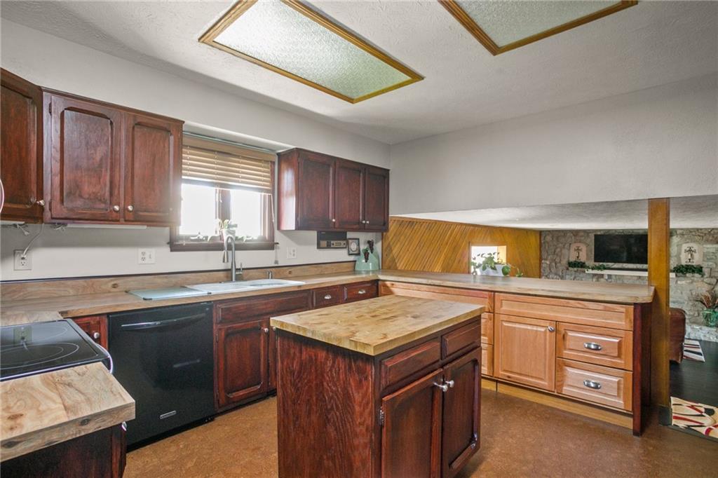 1108 Ridgeview Court Avon, IN 46123 - Photo 24 of 49