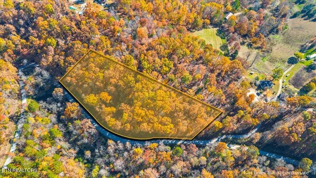 $144,900 | 1 East Dogwood Trail, La Follette, TN 37766