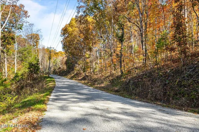 $144,900 | 1 East Dogwood Trail, La Follette, TN 37766