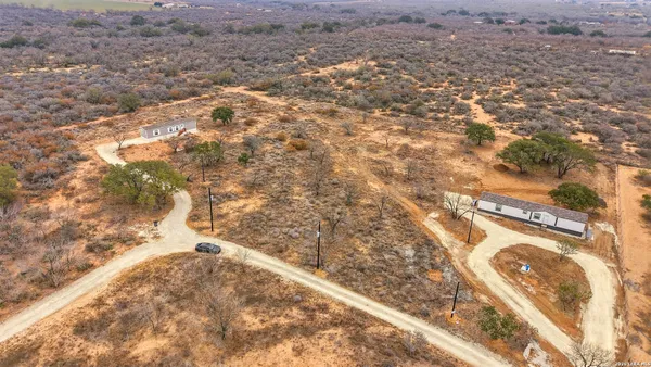 $50,000 | Tract C Pr 6623, Devine, TX 78016