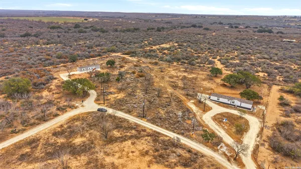 a view of an outdoor space