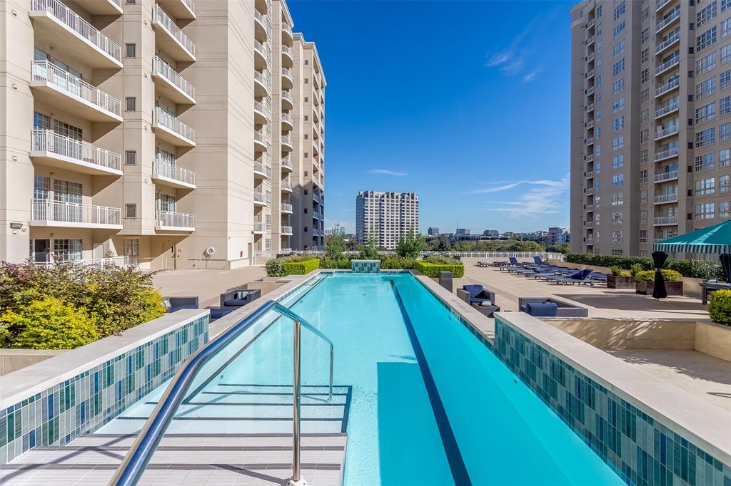3225 Turtle Creek Boulevard, Unit 10 Dallas, TX 75219 - Photo 23 of 38 View of community pool