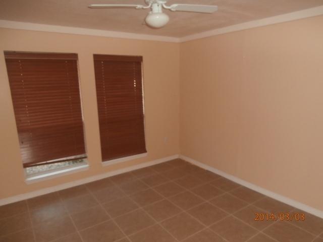 43 Beacon Way Santa Rosa Beach, FL 32459 - Photo 16 of 19 a view of an empty room