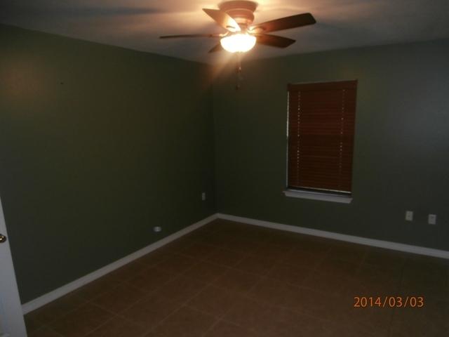 43 Beacon Way Santa Rosa Beach, FL 32459 - Photo 10 of 19 a view of an empty room and window