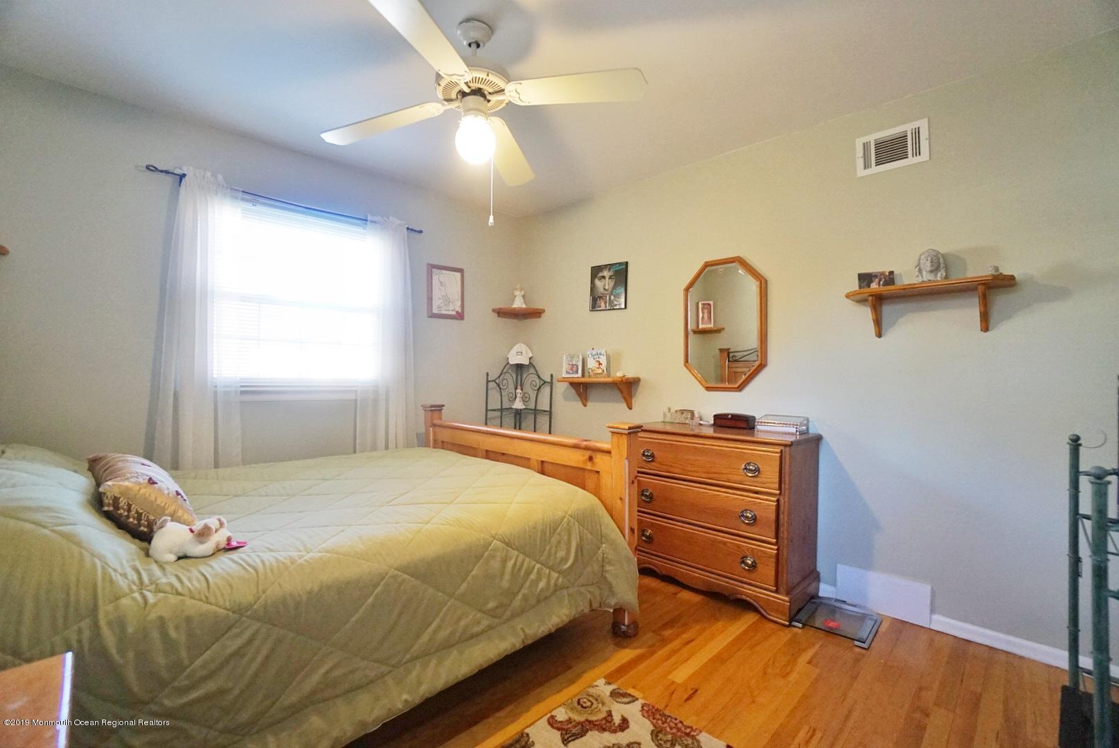3 Robinson Road Morganville, NJ 07751 - Photo 22 of 45 bedroom2 opposite view