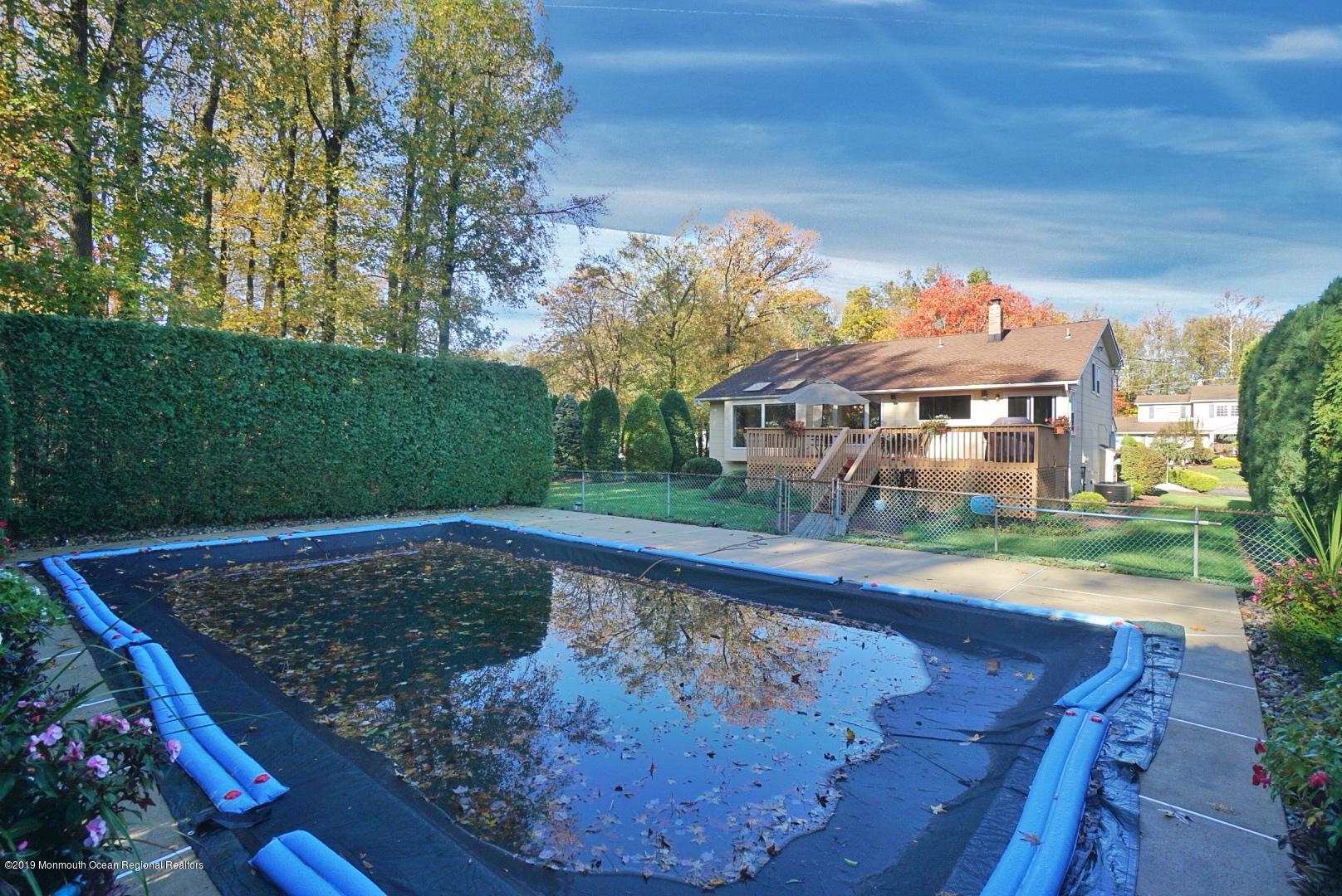 3 Robinson Road Morganville, NJ 07751 - Photo 44 of 45 pool3