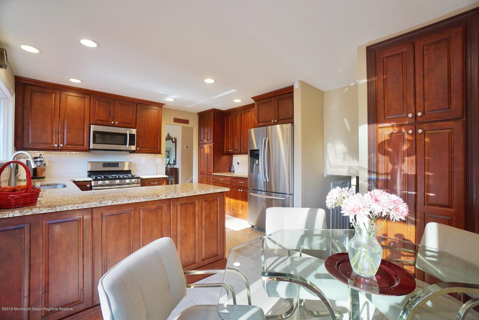 3 Robinson Road Morganville, NJ 07751 - Photo 9 of 45 kitchen2