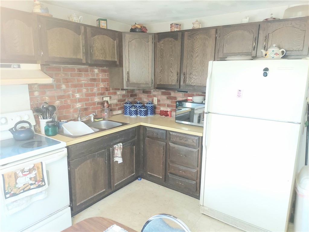 99 Revere Street Pawtucket, RI 02861 - Photo 8 of 15
