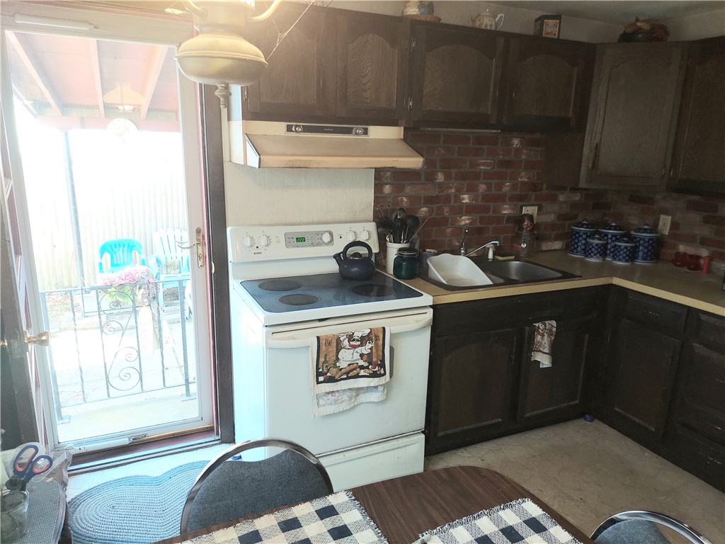 99 Revere Street Pawtucket, RI 02861 - Photo 9 of 15