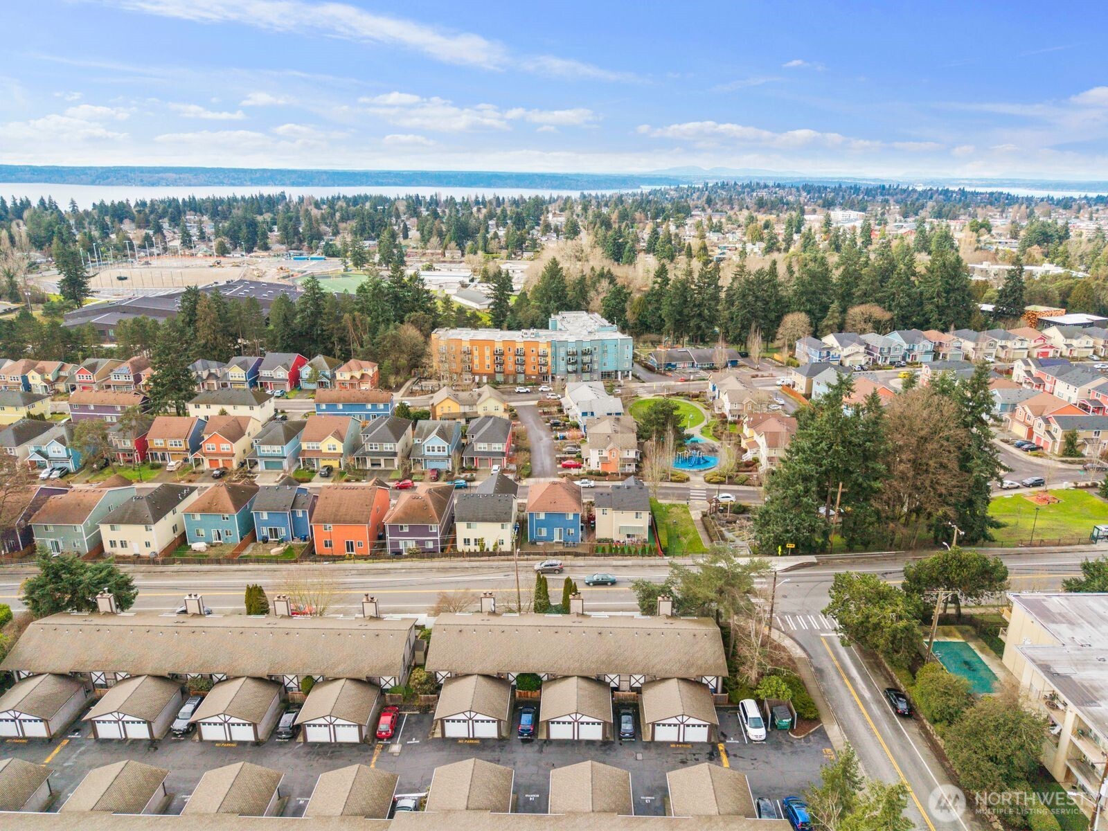 323 Southwest 112th Street, Unit 102 Seattle, WA 98146 - Photo 29 of 32