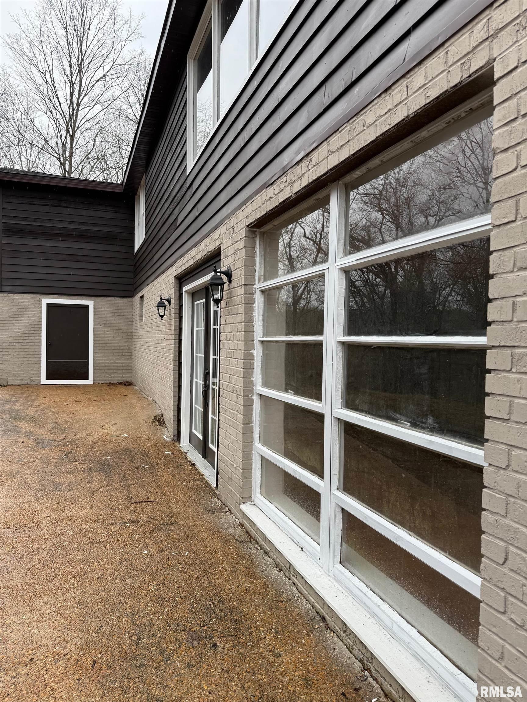 378 Contentment Road Makanda, IL 62958 - Photo 6 of 32