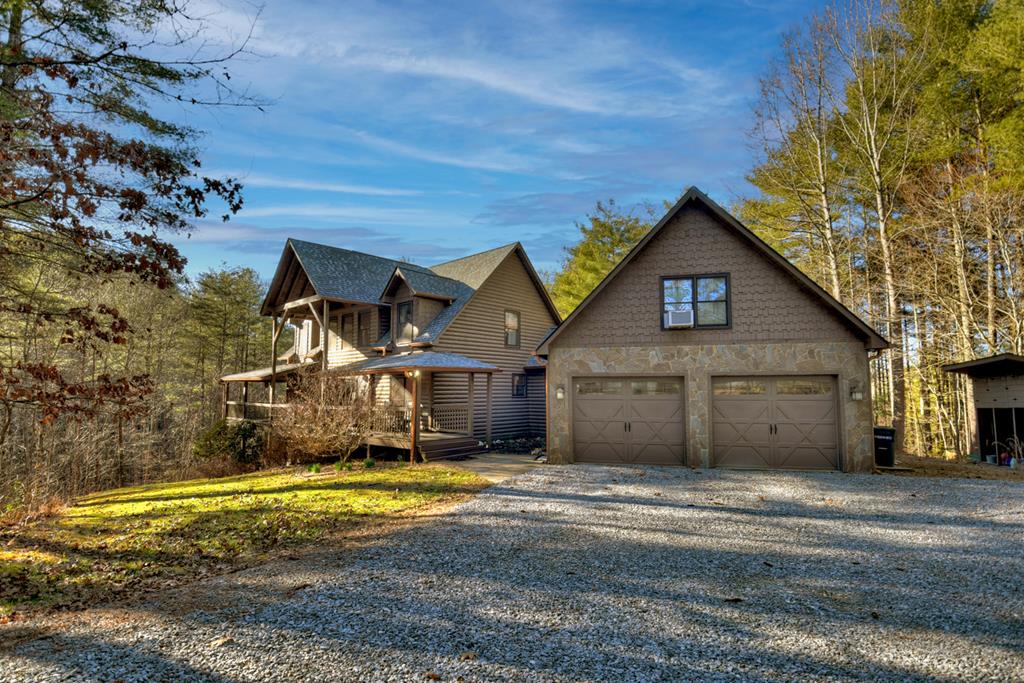 90 Twin Lakes Road Blue Ridge, GA 30513 - Photo 1 of 39 Main View