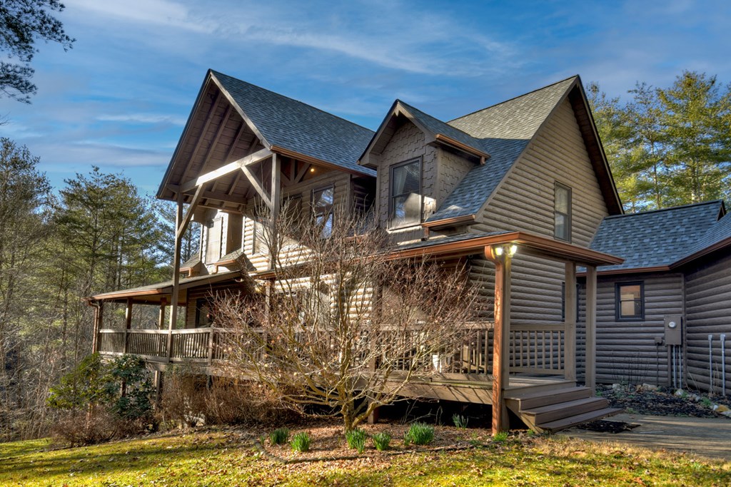 90 Twin Lakes Road Blue Ridge, GA 30513 - Photo 3 of 39