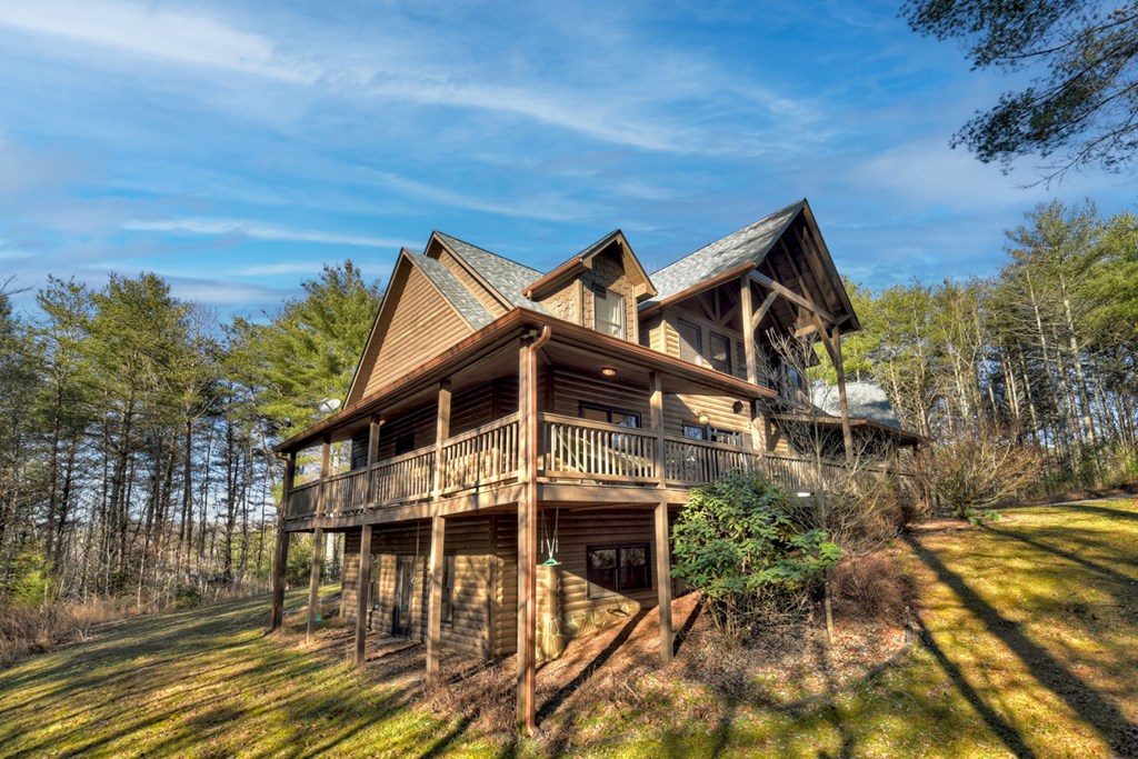 90 Twin Lakes Road Blue Ridge, GA 30513 - Photo 4 of 39